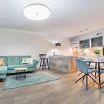 Lux Tukan A315 Nadmorskie Tarasy - * Kolberg